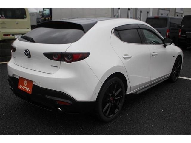 MAZDA3 FASTBACK