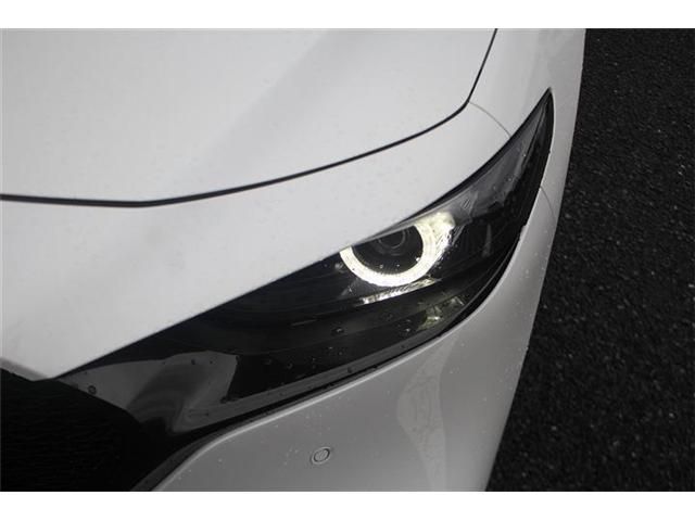 MAZDA3 FASTBACK