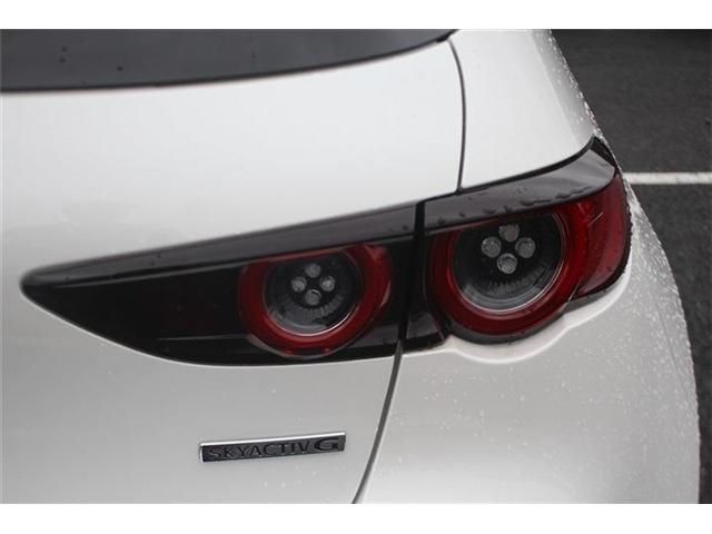 MAZDA3 FASTBACK