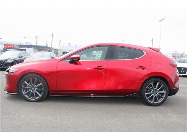 MAZDA3 FASTBACK