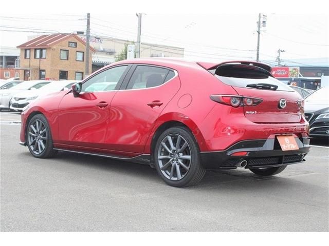 MAZDA3 FASTBACK