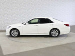 CROWN sedan hybrid