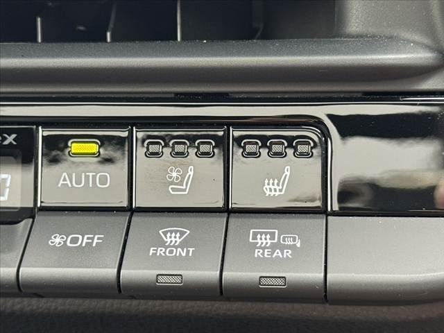 CROWN SPORT
