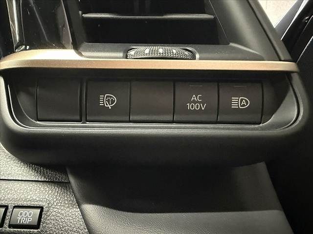CROWN SPORT