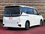 VOXY HYBRID