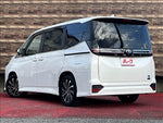 VOXY HYBRID