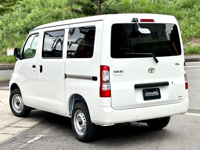 TOWNACE van 4WD