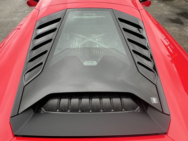 LAMBORGHINI HURACAN