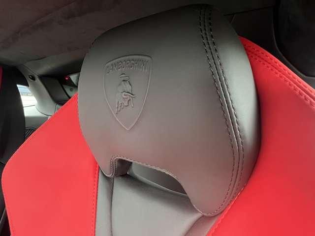 LAMBORGHINI HURACAN