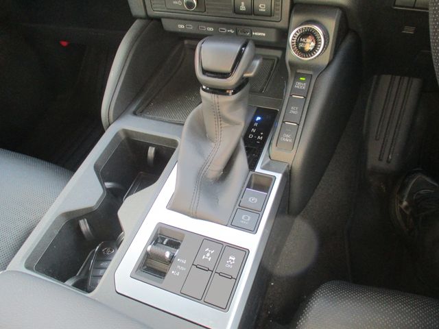 LANDCRUISER 250