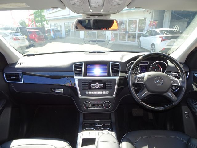 MERCEDES BENZ M class
