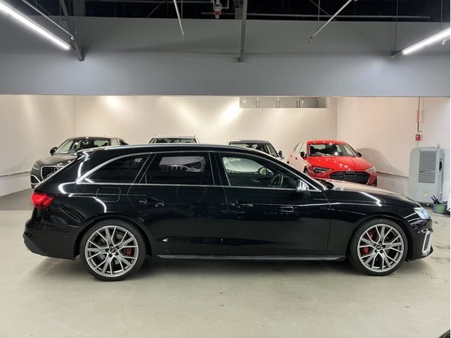 AUDI S4 AVANT