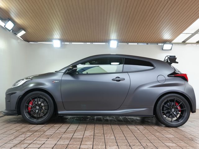 GR YARIS