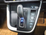 VOXY HYBRID