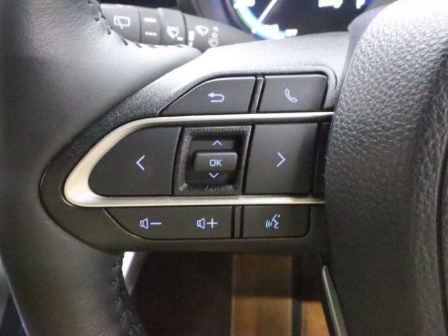 VOXY HYBRID