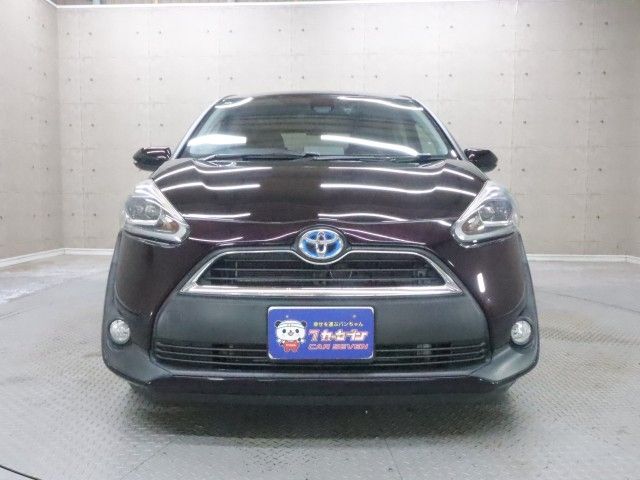 SIENTA HYBRID
