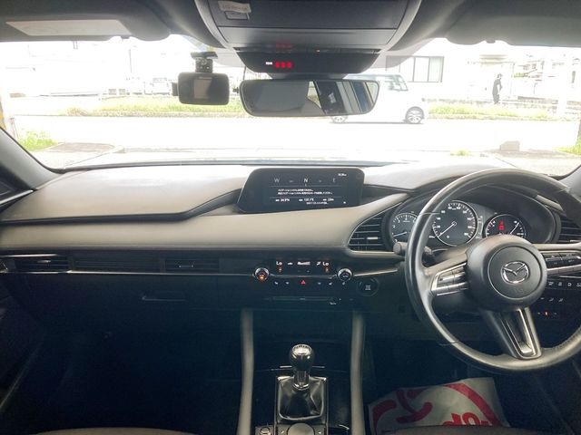 MAZDA3 FASTBACK