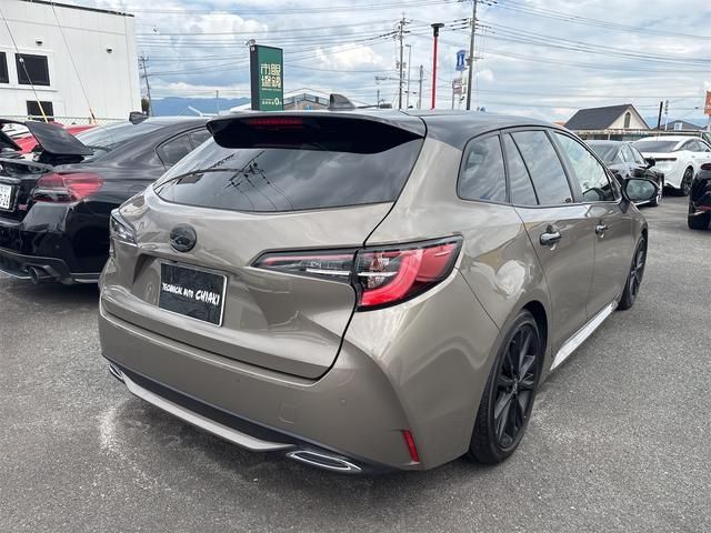 COROLLA TOURING HYBRID
