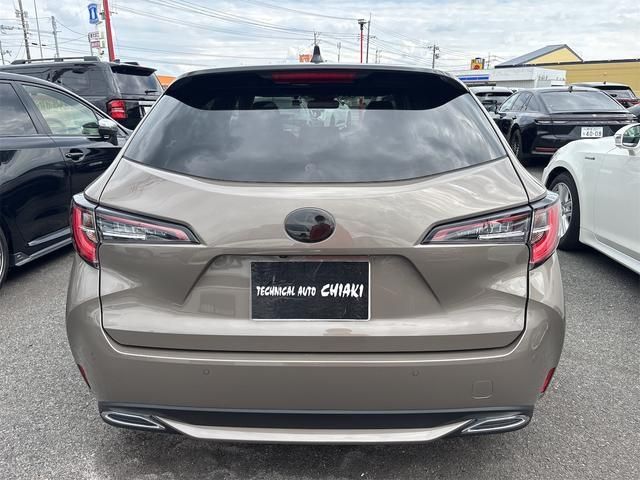 COROLLA TOURING HYBRID