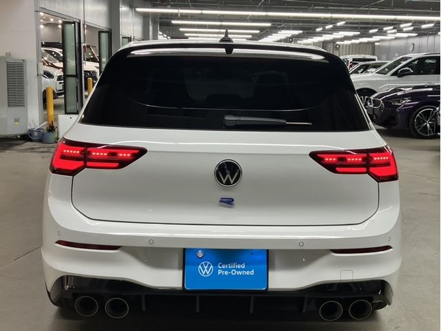 VOLKSWAGEN GOLF R