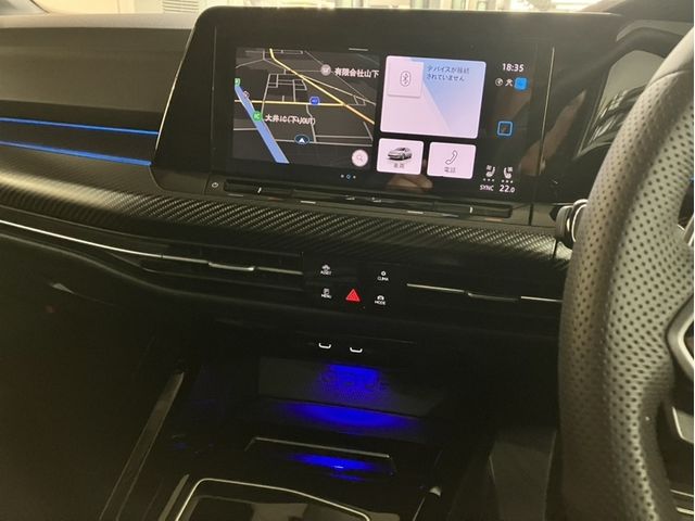 VOLKSWAGEN GOLF R
