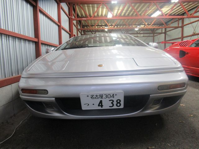 LOTUS ESPRIT