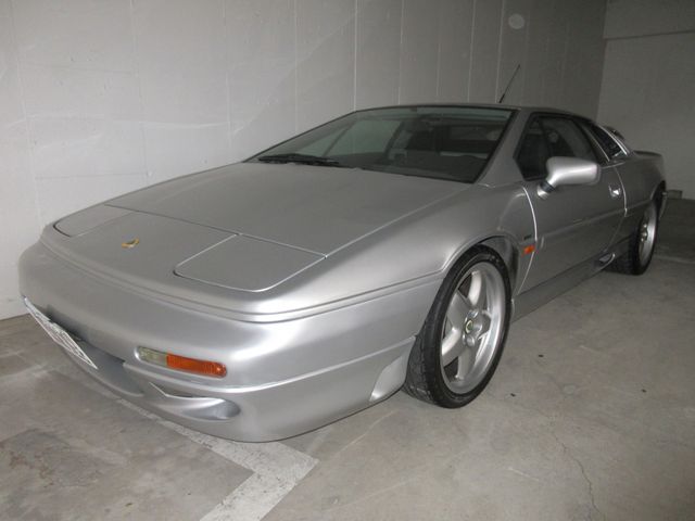 LOTUS ESPRIT