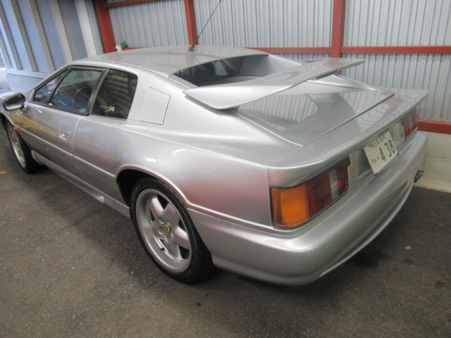 LOTUS ESPRIT