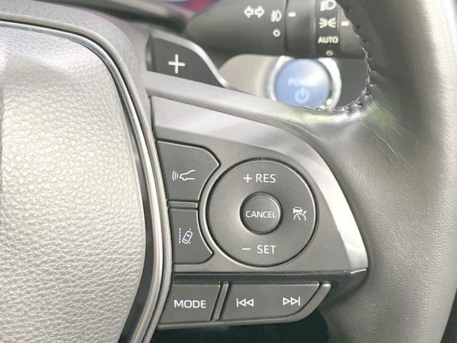 CROWN sedan hybrid