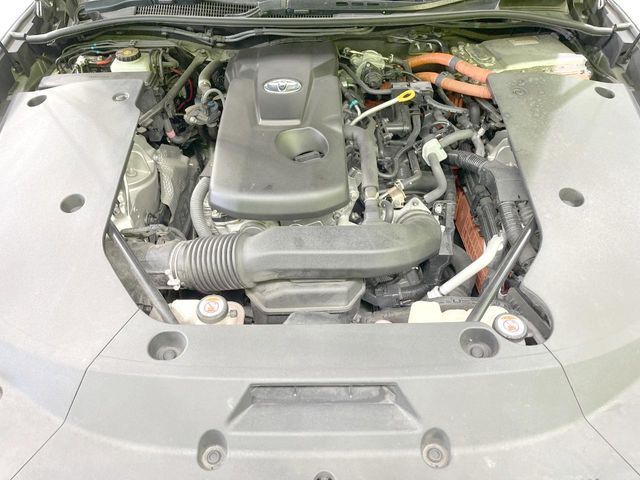 CROWN sedan hybrid