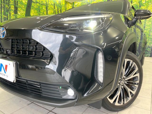 YARIS CROSS HYBRID