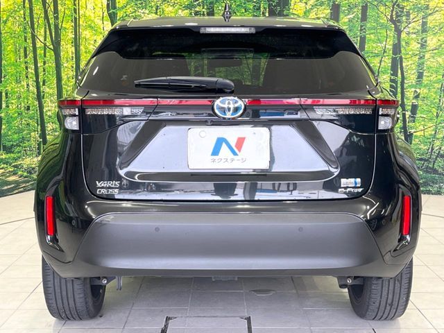 YARIS CROSS HYBRID