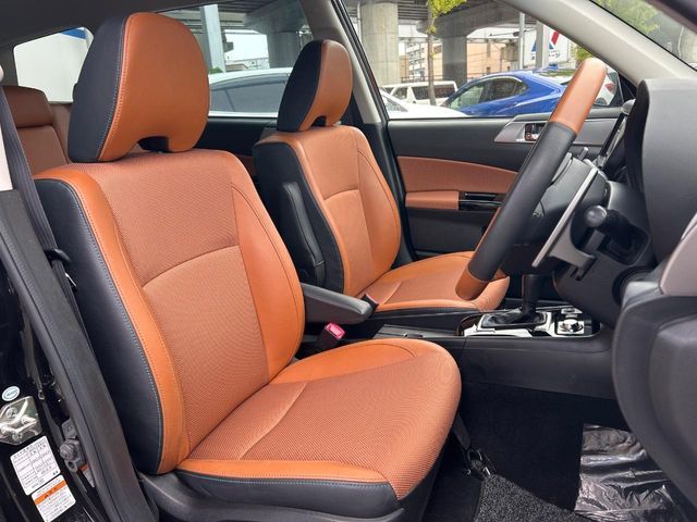 EXIGA CROSSOVER 7