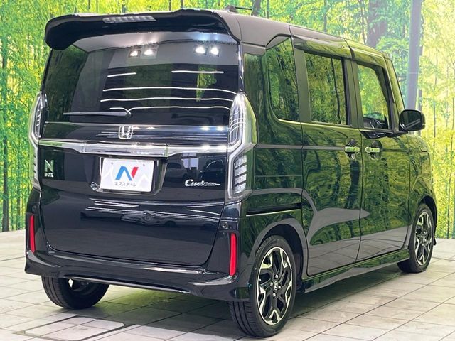 N BOX CUSTOM