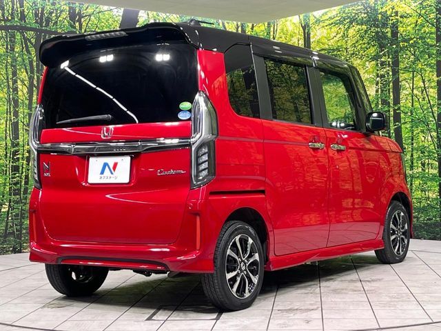 N BOX CUSTOM 4WD