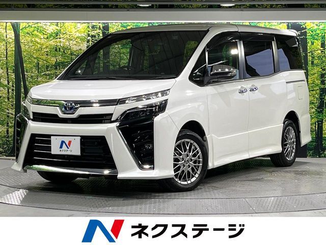 VOXY HYBRID