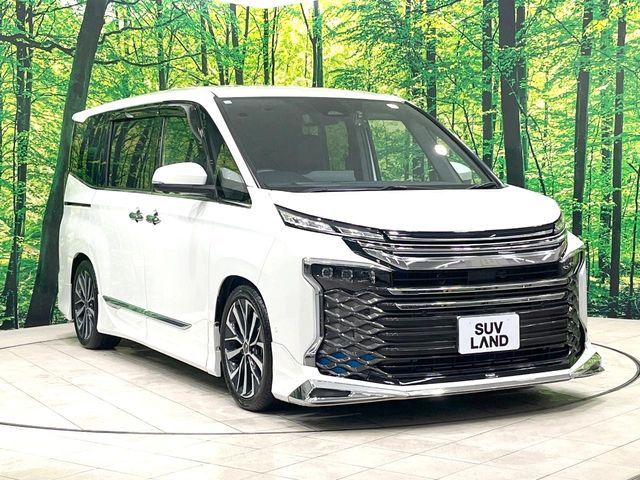 VOXY HYBRID