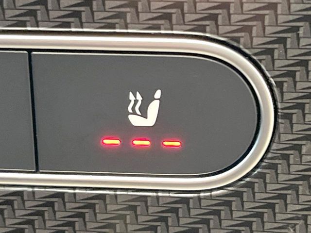 MERCEDES BENZ GLB