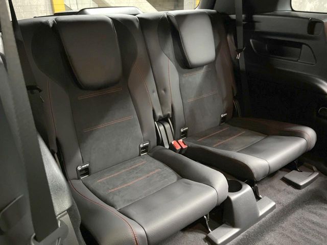 MERCEDES BENZ GLB