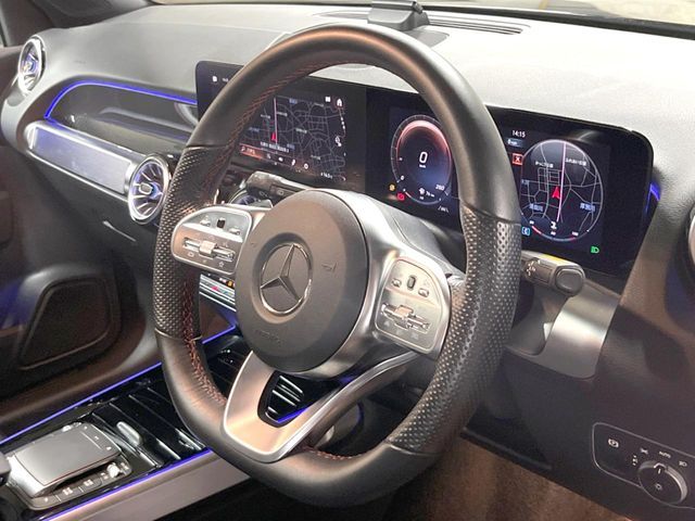 MERCEDES BENZ GLB