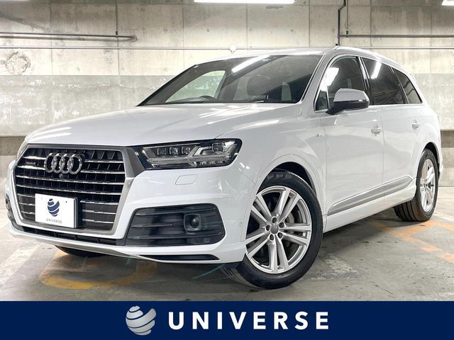 AUDI  Q7