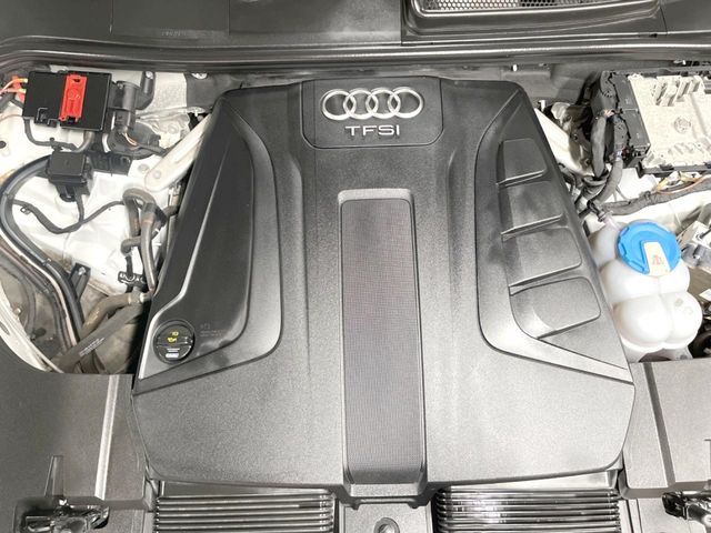 AUDI  Q7