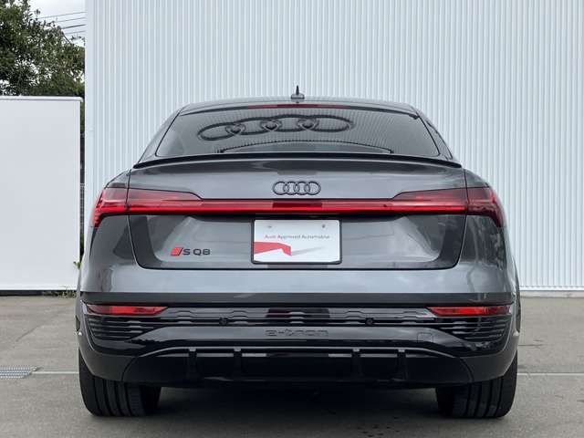 AUDI SQ8 e-tron SPORTBACK