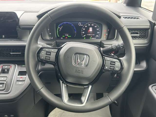 STEPWAGON e:HEV SPADA