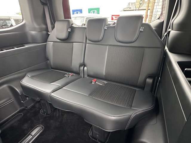 STEPWAGON e:HEV SPADA
