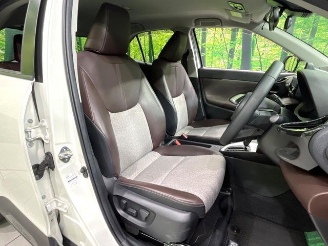 YARIS CROSS HYBRID