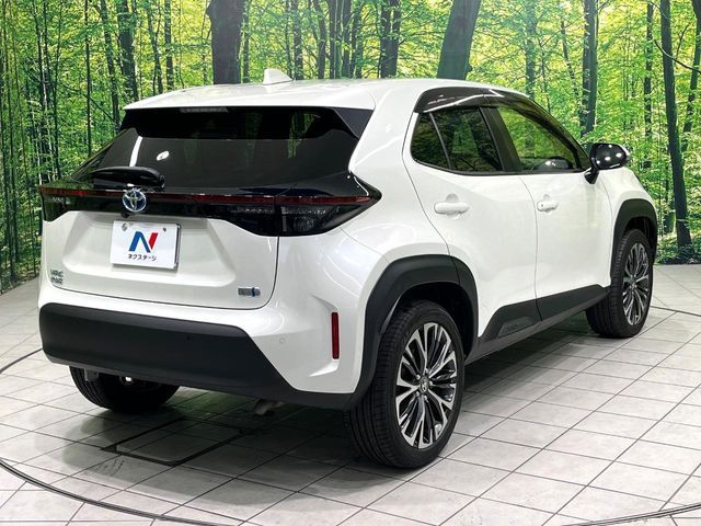 YARIS CROSS HYBRID