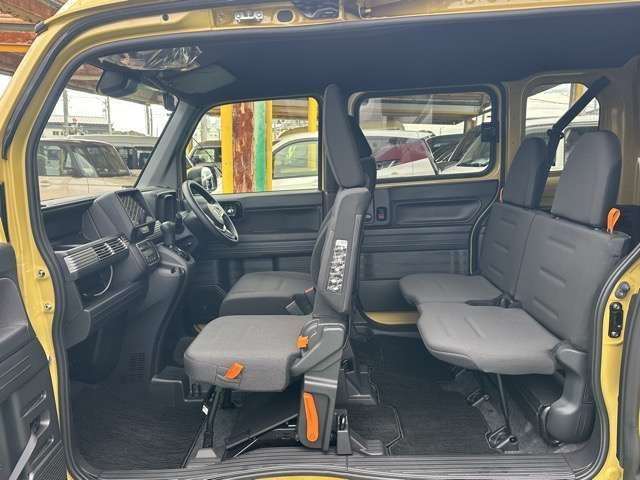 N-VAN
