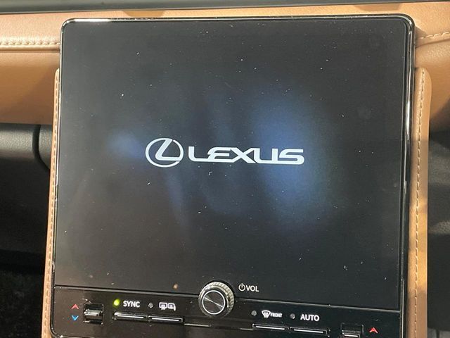 LEXUS LBX