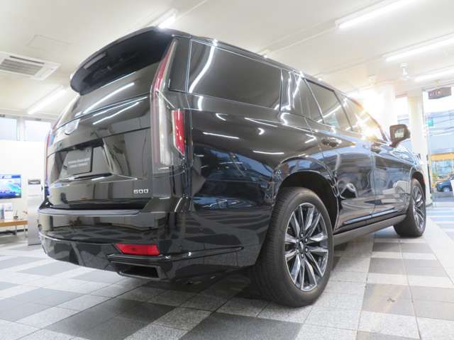 CADILLAC ESCALADE